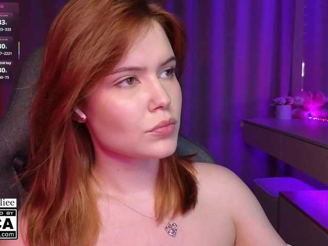 AliceWyliee live cam on BongaCams