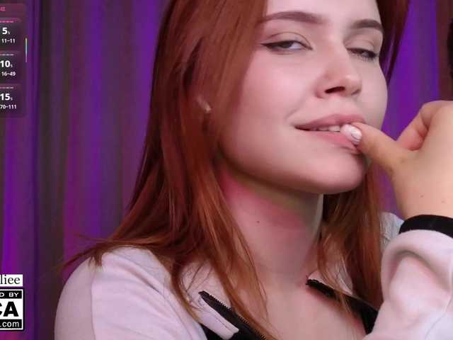 AliceWyliee live cam on BongaCams