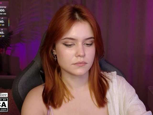 AliceWyliee live cam on BongaCams