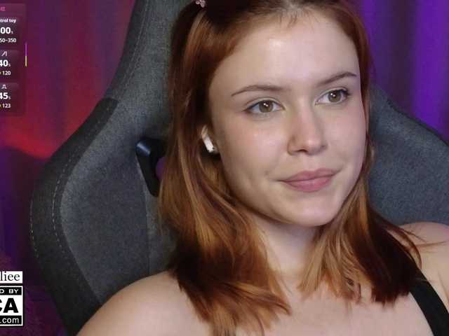 AliceWyliee live cam on BongaCams
