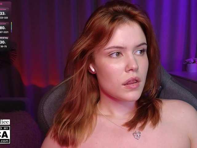 AliceWyliee live cam on BongaCams