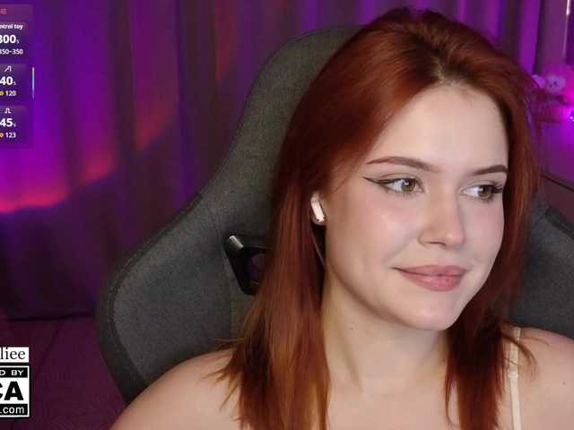 AliceWyliee live cam on BongaCams