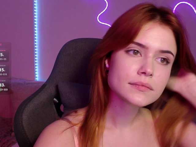 AliceWyliee live cam