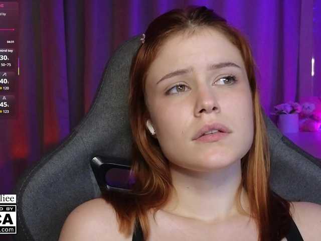 AliceWyliee live cam on BongaCams