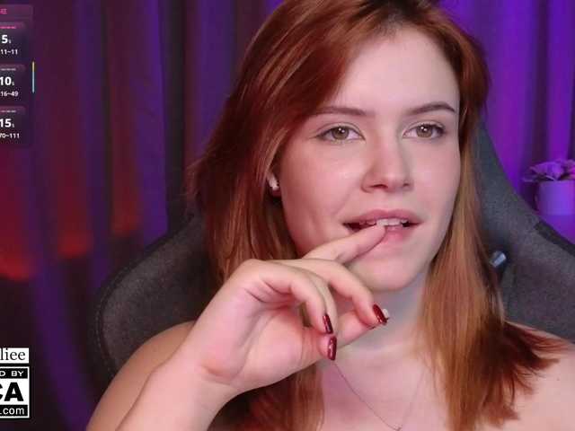 AliceWyliee live cam on BongaCams