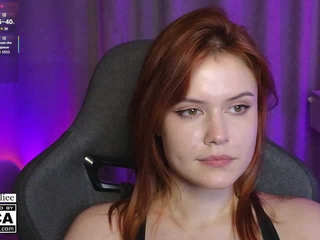 AliceWyliee live cam on BongaCams