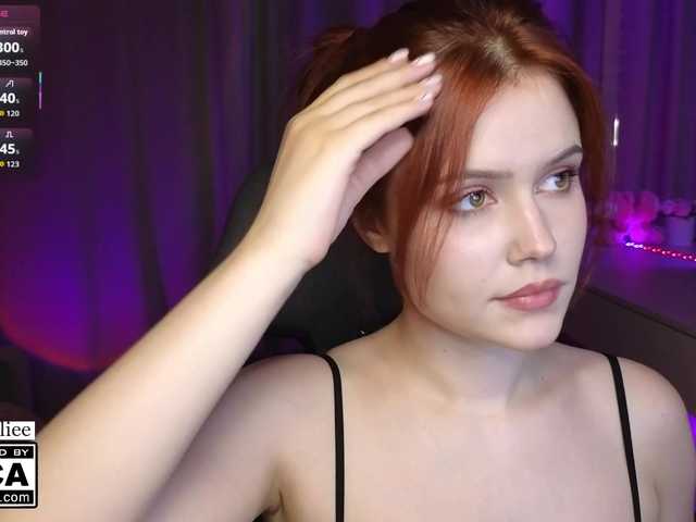 AliceWyliee live cam on BongaCams
