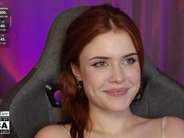 AliceWyliee live cam on BongaCams