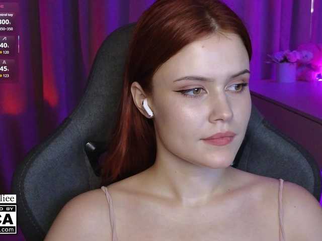 AliceWyliee live cam on BongaCams