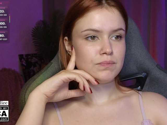 AliceWyliee live cam on BongaCams