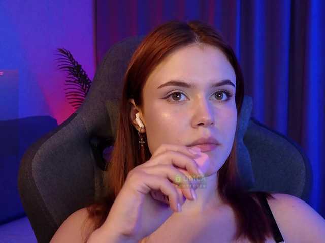 AliceWyliee live cam on BongaCams