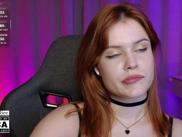 AliceWyliee live cam on BongaCams