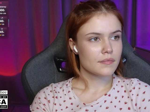 AliceWyliee live cam on BongaCams