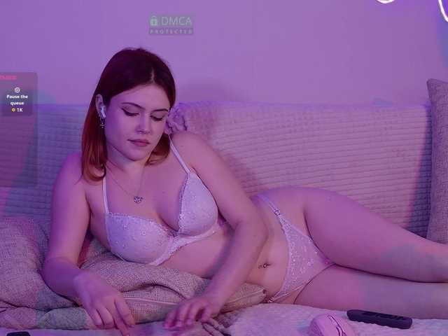 AliceWyliee live cam on BongaCams