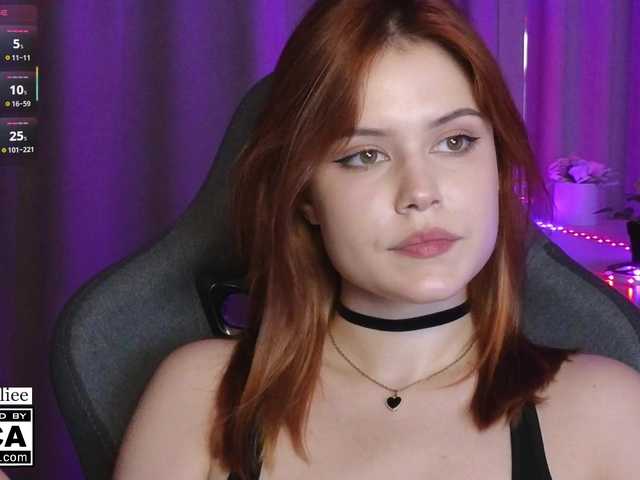 AliceWyliee live cam on BongaCams