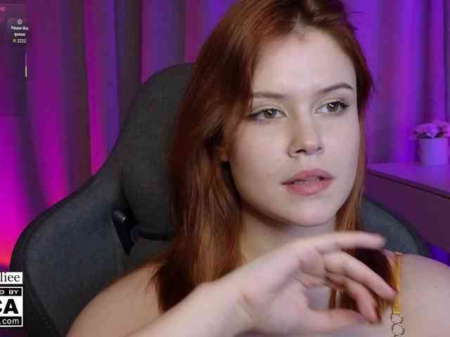 AliceWyliee webcam