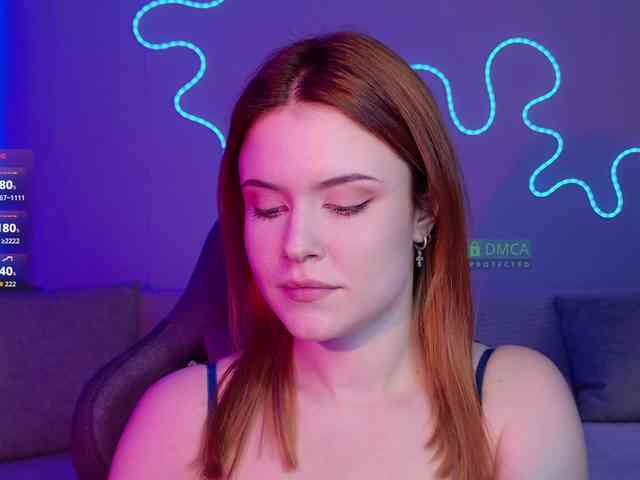 AliceWyliee webcam