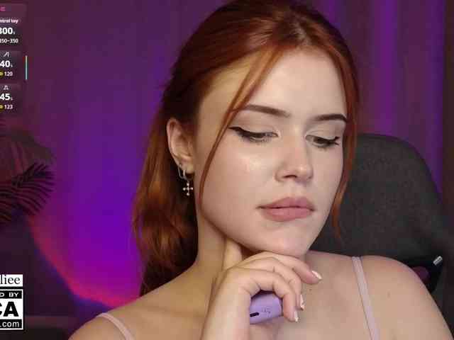 AliceWyliee Sex Cam Show