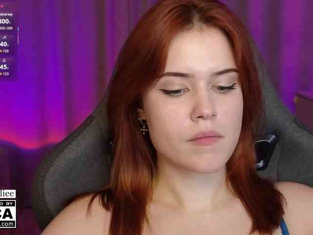 AliceWyliee Sex Cam Show