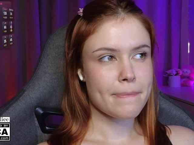 AliceWyliee webcam
