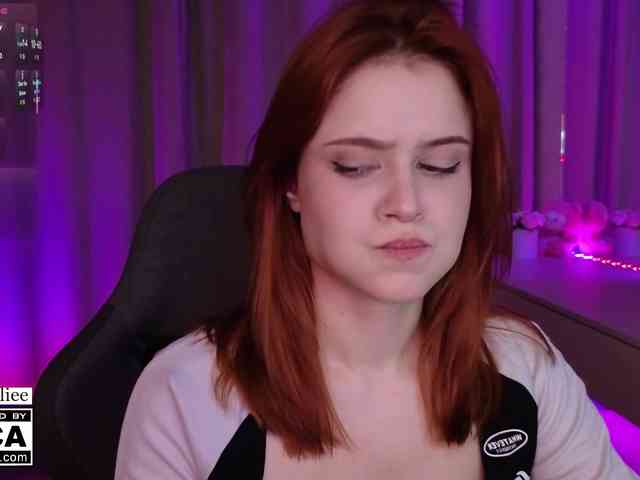AliceWyliee Sex Cam Show