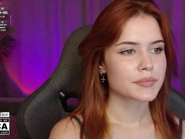 AliceWyliee Sex Cam Show