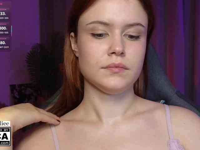 AliceWyliee webcam