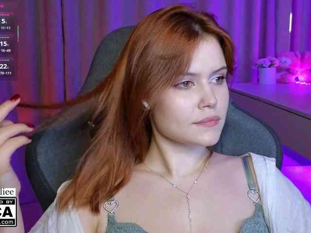 AliceWyliee webcam