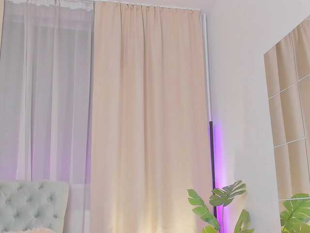 xhotbabyy's BongaCams show and profile