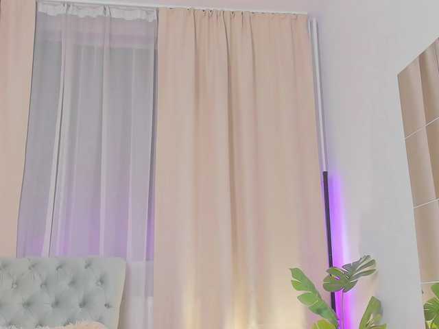 xhotbabyy's BongaCams show and profile