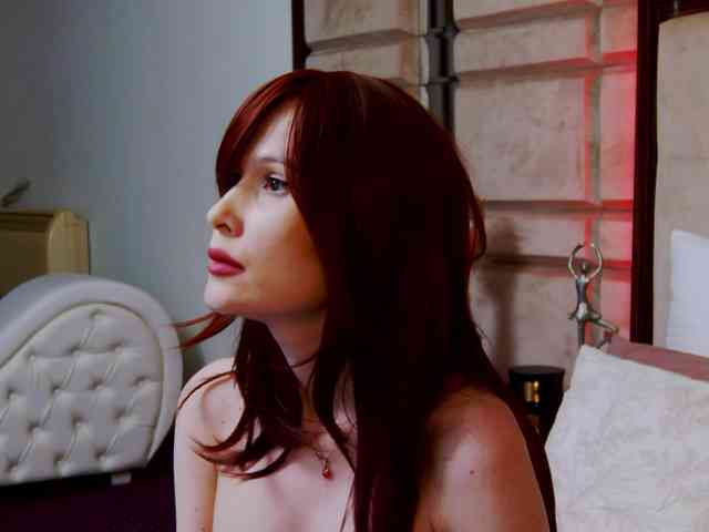 DaisyEmber webcam