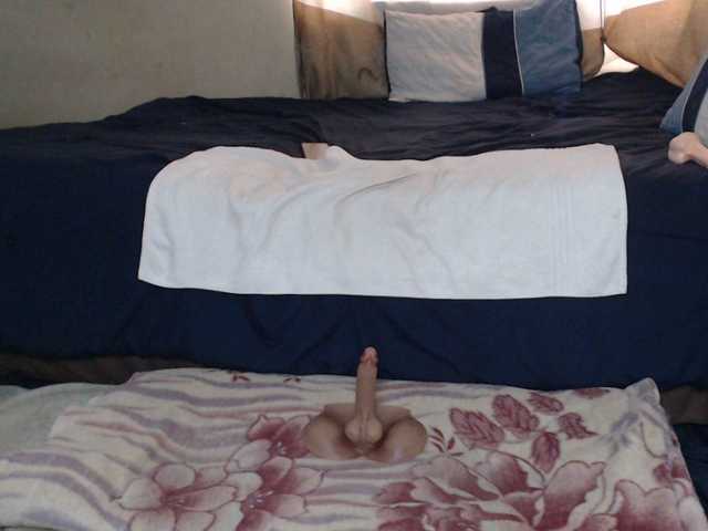 Prettybkack25's BongaCams show and profile