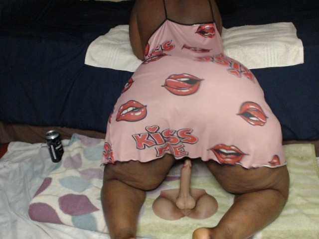 Prettybkack25 live cam on BongaCams