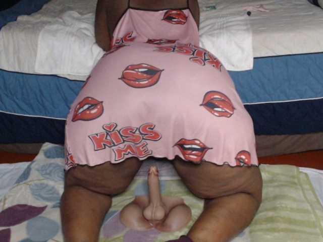 Prettybkack25 live cam on BongaCams
