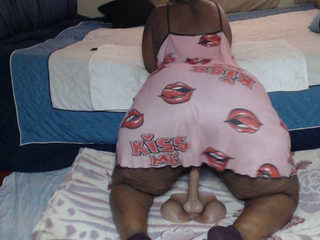 Prettybkack25 live webcam show