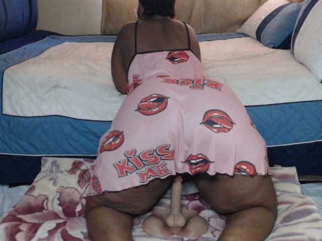 Prettybkack25 live webcam show