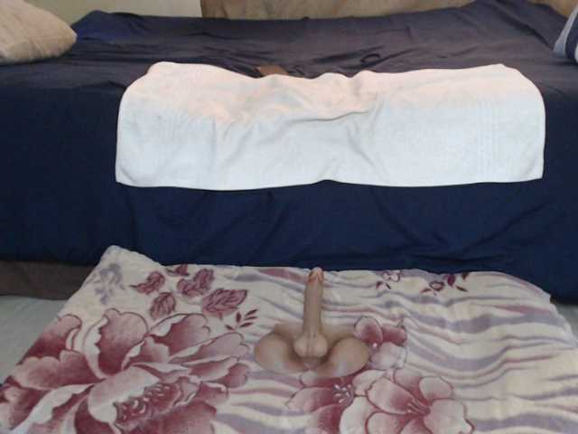 Prettybkack25 live cam on BongaCams