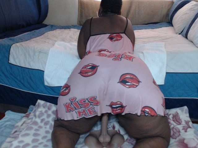 Prettybkack25 live webcam show
