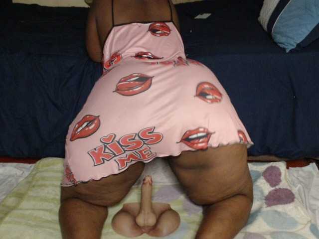 Prettybkack25 live cam on BongaCams