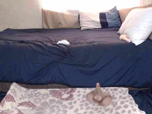 Prettybkack25 webcam