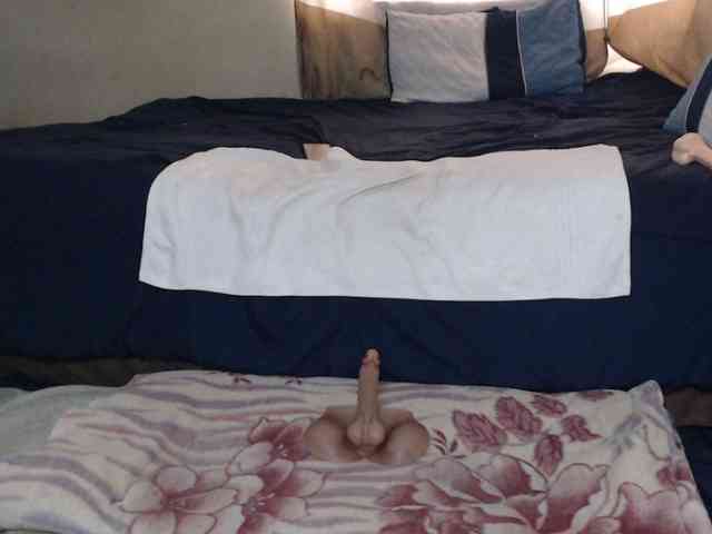 Prettybkack25 webcam