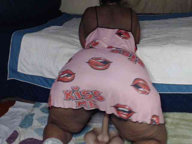 Prettybkack25 webcam