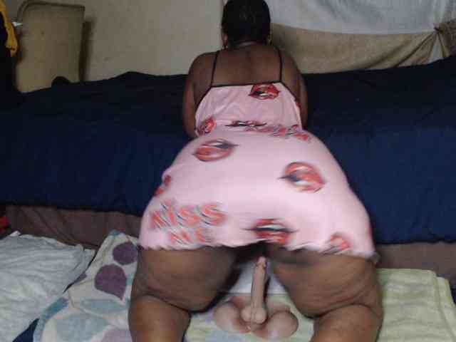 Prettybkack25 webcam