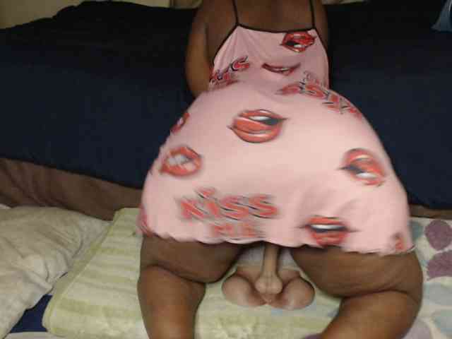 Prettybkack25 webcam