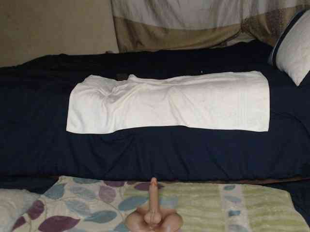 Prettybkack25 webcam