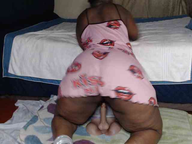 Prettybkack25 webcam