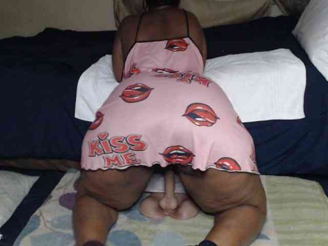 Prettybkack25 webcam
