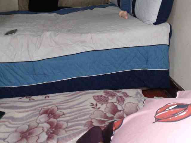 Prettybkack25 webcam