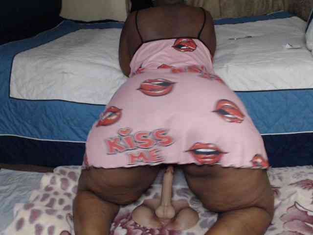 Prettybkack25 webcam