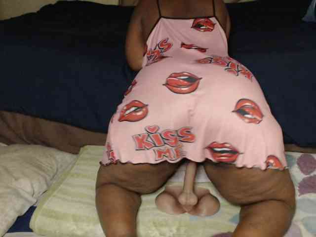 Prettybkack25 webcam